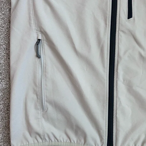The North Face Men’s Apex Softshell Cream/Green Vest Size Medium Worn Once - Picture 2 of 9
